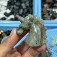 Sculpture artisanale de tête de licorne en cristal naturel de luxe en gros