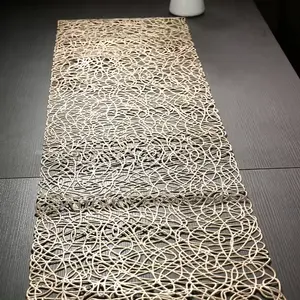 북유럽 테이블 장식 중공 PVC 사각 씨앗 테이블 러너 미끄럼 방지 PVC 내열 패드 금속 플레이스매트