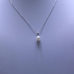 สร้อยคอมุกน้ำจืดแท้ทรงหยดน้ำ ขนาด 8.5-9.5 มม. พร้อมจี้เงินแท้ S925 รองรับการดรอปชิป - Product Image 2