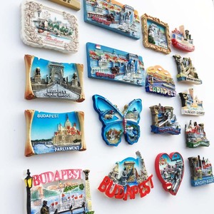 Vente en gros d'usine de souvenirs touristiques hongrois de Budapest, aimants de réfrigérateur en résine peinte, en stock. - Product Image 2