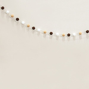 Ghirlanda di Pompon Stile Nordico Macaron, Decorazione Sospesa per Cameretta Bambini, Stanza Ragazze, Natale, San Valentino, Festa - Product Image 4