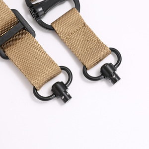 Sangle en nylon légère et imperméable à dégagement rapide avec boucle métallique pour la fixation d'équipements de plein air - Product Image 1