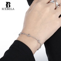Einzigartiges Trendiges S925 Sterling Silber Glänzendes Kreuzförmiges Blumendesign Armband für Frauen