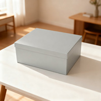 Maßgefertigte Faltbare Schuh-Geschenkbox mit Goldenem Deckel Weiße Karton-Klappbox für Sneaker-Einzelhandel Marken-OEM