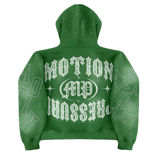 Ensemble de survêtement décontracté deux pièces pour homme, en tissu polaire respirant de haute qualité, avec logo personnalisé, style streetwear, comprenant un sweat à capuche et un short - Product Image 4