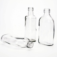 Bouteille en verre plate classique exquise et portable VISTA transparente de 125 ml/175 ml/200 ml/375 ml avec bouchon à vis pour la tequila