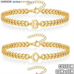 CAIOOCHE Bracciale Cubano Unisex con 26 Lettere, Catena Magica in Acciaio Inossidabile Elettroplaccato, Resistente allo Sbiadimento, Regalo per Coppie - Product Image 1