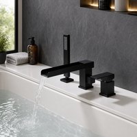 Robinet de baignoire cascade en acier inoxydable 304, finition or rose brossé, design moderne, avec douchette à main, double poignée carrée, vente en gros