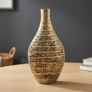 Jarrón de Mesa Contemporáneo Hecho a Mano, Diseño Bohemio, Acabado Dorado, 34 cm de Altura - Product Image 5