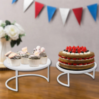 Décor de ferme fait à la main ornements de mariage nordique personnalisés Table d'appoint en bois rond blanc Table basse gigogne en bois rustique ensemble de 2