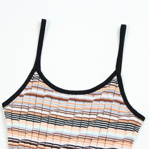 ชุดเซ็ตไหมพรมลายทางสำหรับผู้หญิง 2 ชิ้น เสื้อสายเดี่ยวและกระโปรงยาว ขายส่งเสื้อผ้าลำลองฤดูร้อนสำหรับผู้หญิง - Product Image 4