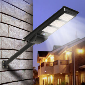 Farola solar <span class=keywords><strong>de</strong></span> 400W <span class=keywords><strong>de</strong></span> alta potencia al por mayor, farola <span class=keywords><strong>de</strong></span> inducción solar con cuerpo ABS resistente al agua IP65 con control remoto para <span class=keywords><strong>residencia</strong></span> - Product Image 1