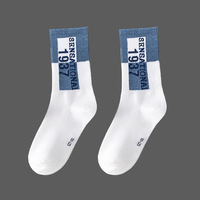 Vente en gros Calcetines Drôle Couple Chaussettes Street Sport Graffiti Bleu Style Personnalité Chaussettes Casual Polyvalent Mid Tube Hommes Chaussettes