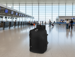 Zaino da viaggio aereo leggero in tessuto Oxford con chiusura a cerniera e scomparto per laptop, ideale per i viaggi aerei - Product Image 2