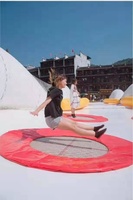 Vente de liquidation B2B Prix d'usine Trampoline à eau PVDF personnalisé Pont gonflable rebondissant sur l'eau