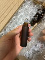 Flacon à bille en verre ambré avec bouchon en bois de noyer noir personnalisé de luxe, 5 ml, 10 ml, pour l'emballage d'huiles essentielles et de soins de la peau