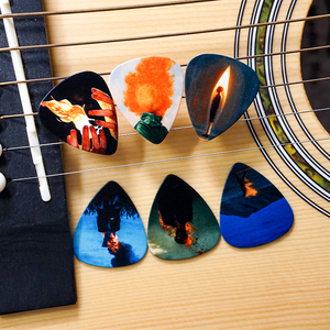 ชุดปิ๊กกีตาร์คุณภาพดี 6 ชิ้น/ชุด ดีไซน์ส่วนตัว ทำจากเซลลูลอยด์ หลายสี พร้อมลายเปลวไฟ - Product Image 3