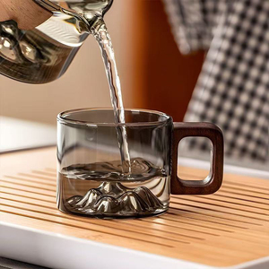 Tazze da Tè in Vetro Borosilicato Fatte a Mano da 120ml con Manico in Legno di Acacia, Resistenti al Calore ed Ecologiche - Product Image 5