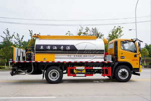 Camion distributeur d'asphalte liquide de grande capacité 6m³ avec pulvérisateur de bitume thermiquement isolé - Product Image 6