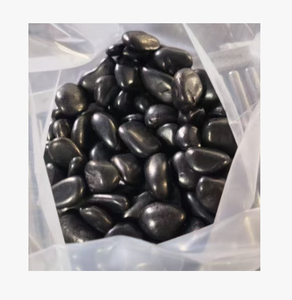 ก้อนกรวดหินธรรมชาติสีดำเงา - Product Image 2