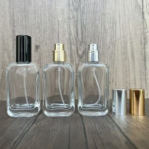 Flacon de parfum carré en verre transparent <span class=keywords><strong>Zini</strong></span> 30 ml de haute qualité, style luxueux, avec pompe pulvérisatrice, rechargeable, vide, avec revêtement UV - Product Image 2