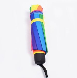 Parapluie de Pluie Pliant Manuel Portable Anti-Vent 3 Volets Couleurs Arc-en-Ciel Tendance – Meilleure Vente - Product Image 2