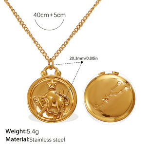 Signes <span class=keywords><strong>du</strong></span> Zodiaque Rétro Collier Rond en Acier Inoxydable Or 18K Emboss 12 Horoscope Pendentif Collier pour Femmes Hommes Bijoux - Product Image 6