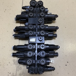 Chất lượng cao 191 1386 1911386 cho Sâu Bướm e306e thủy lực Van điều khiển chính máy xúc thủy lực phân phối van điều khiển - Product Image 6