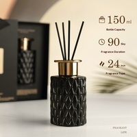 Coffret Cadeau d'Aromathérapie Noir avec Diffuseur à Bâtonnets Sans Flamme pour Hôtels et Usage Domestique, Parfum aux Huiles Essentielles