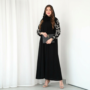 Venta al por Mayor de Abayas de Seda Satinada Hechas a Mano, Hermosas y Modestas, Estilo Dubai, Ropa Tradicional Islámica para Mujer, Ligera, para Ramadán - Product Image 1