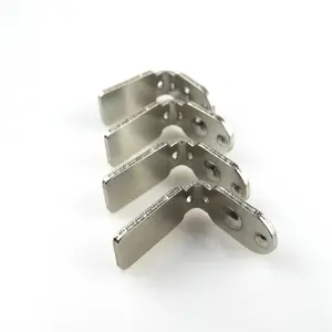 Groothandel Custom Roestvrij Staal Aluminium Koper Stempelen Kleine Metalen Klemmen U Vorm Platte Veer Clip