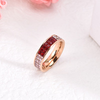 Anneau de Zircon de couleur dégradé à la mode pour les femmes nouveau Design de luxe à la mode 18K en acier inoxydable or princesse coupe pour petite amie