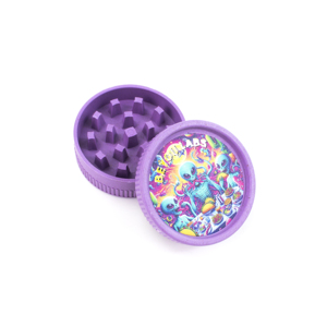 Molino de Hierbas Secas Redondo de Plástico Beyonlabs con Diseño de Pulpo Colorido en Azul, Verde, Morado, Blanco y Negro - Product Image 2