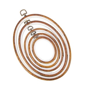 <span class=keywords><strong>En</strong></span> gros Broderie Cerceaux Point De Croix Cerceau Anneau Imité Cadre <span class=keywords><strong>En</strong></span> <span class=keywords><strong>Bois</strong></span> Cercles pour L'affichage Pratique Couture BRICOLAGE Artisanat - Product Image 3