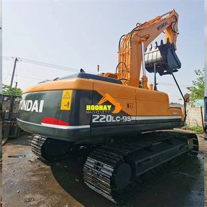 Offre Spéciale : Excavatrice Hyundai 220LC-9S d'occasion, modèle 2018, 22 tonnes, d'origine Corée, godet de 1,1 m, moteur de 140 kW, 0-2000 heures de fonctionnement, transmission intégrée. - Product Image 3