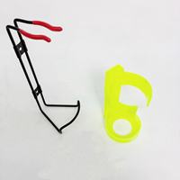 Vente en gros Support d'extincteur en plastique jaune Support de montage robuste pour équipement de sécurité industrielle