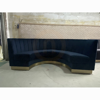 Canapés en velours bleu, chaises, sièges, fabrication sur mesure, banc mural long, base dorée, mobilier de restaurant pour bar, pub, café BT806