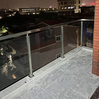 Système de balustrade en verre trempé en acier inoxydable 304 pour bâtiment commercial, design moderne, pour balcon et escalier public