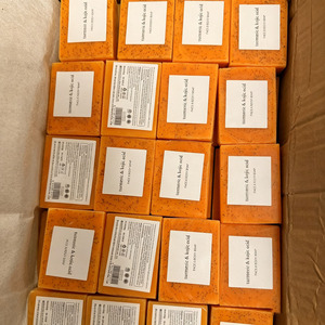 Kojic Acid Turmeric <b>Soap</b> 100g Whitening Bar Organic Skin Lightening Shea Butter Exfoliating Cleanser OEM - Product Image 4