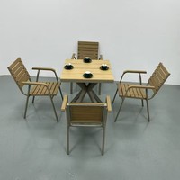 Langlebiges Modernes Kunststoff-Holz-Aluminium Quadratisches Outdoor-Esstisch-Set 3-Jahres-Garantie Hochwertige Gartenmöbel für