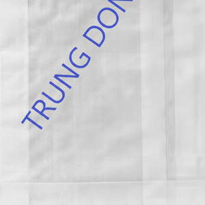 Bolsa tejida de PP laminada BOPP con asa Fondo de pellizco Tamaño personalizado Hasta 10 colores Para fertilizante de alimentación de arroz Hecho en Vietnam - Product Image 1