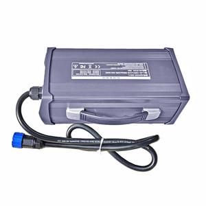Cargadores CANBus de 900W, cargador de coche 58,8 V 12a 13a 14a 15a para vehículos de nueva energía 14S 48V 50,4 V 51,8 V, paquetes de baterías de iones de litio - Product Image 1
