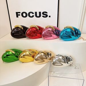 Bolso de banquete de acrílico personalizado para <span class=keywords><strong>mujer</strong></span>, bolso de mano de noche europeo y americano transfronterizo, bandolera de hombro con forma de <span class=keywords><strong>mango</strong></span> - Product Image 1