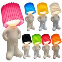 Lampe de table créative pour enfants, garçon espiègle, avec lumière LED de nuit, décorations lumineuses, lampe de table 3D mignonne