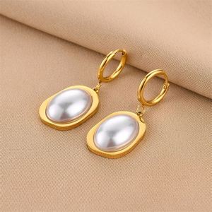 Pendientes colgantes de acero inoxidable que no se desvanecen, con engaste de bisel, en oro y oro rosa, de moda, para venta al por mayor transfronteriza entre Europa y Estados Unidos - Product Image 3