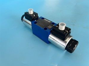 R988129277 4WE6H1X/HG24N9K4, électrovanne directionnelle 3 positions 4 voies avec solénoïde humide, double bobine, retour par ressort - Product Image 6