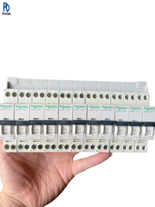 Interruptor de Circuito en Miniatura IDPNA 1P Bipolar, Interruptor de Aire, Protección Contra Sobrecarga y Cortocircuito, Distribución Eléctrica - Product Image 1