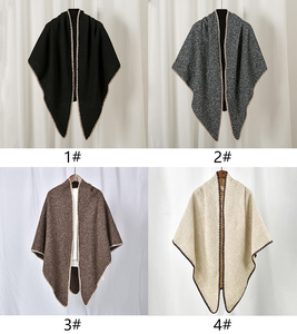 Scialle da donna con Cardigan aperto a triangolo in Cashmere come Poncho mantella per l'autunno inverno - Product Image 4