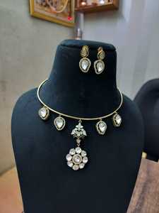 ชุดจี้ใหม่ป้องกันการเสื่อมเสียของชุดสร้อยคอหินธรรมชาติชุดปาร์ตี้ออกแบบพรีเมี่ยมเครื่องประดับผู้หญิงอินเดียทำด้วยมือสินค้าจำนวนมาก - Product Image 4