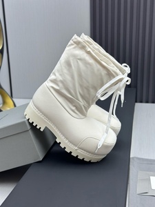 Bottes de ski pour hommes à bout rond exagéré et brillant, bottes de neige mi-montantes super douces pour femmes, style mode - Product Image 3